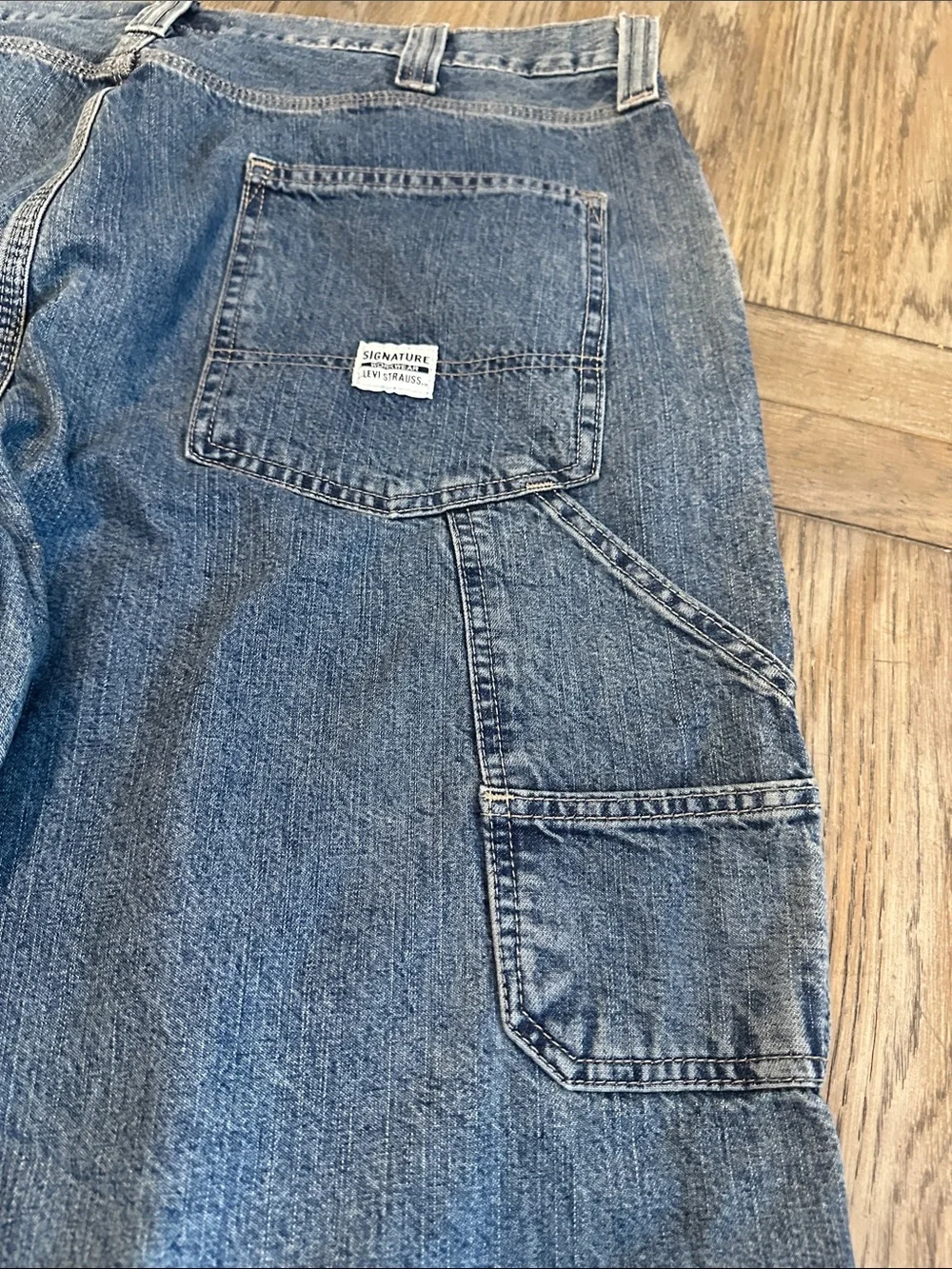 Signature by Levi Strauss Men's Carpenter Jeans Loose Fit Medium Wash W40 L32
